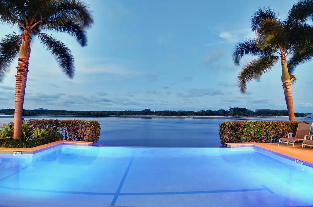 ماروتشيدور The Duporth Riverside